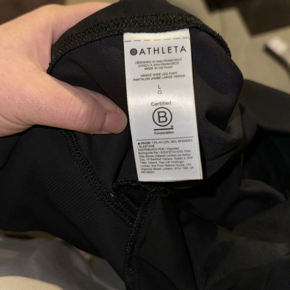 VENICE WIDE LEG YOGA PANT - ATHLETA - SIZE L - Picture 4 of 11